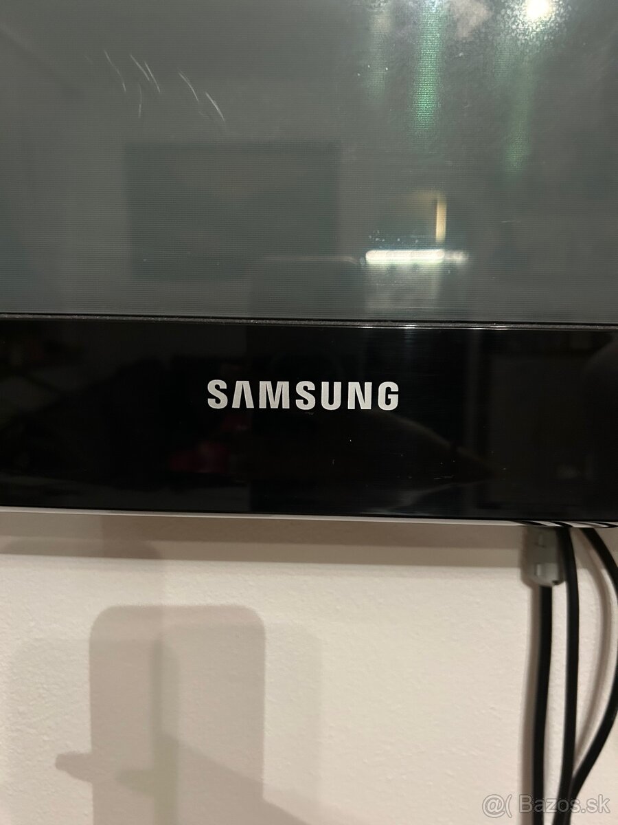 Predám televízor Samsung + set-top box Amiko HD8150 - 2