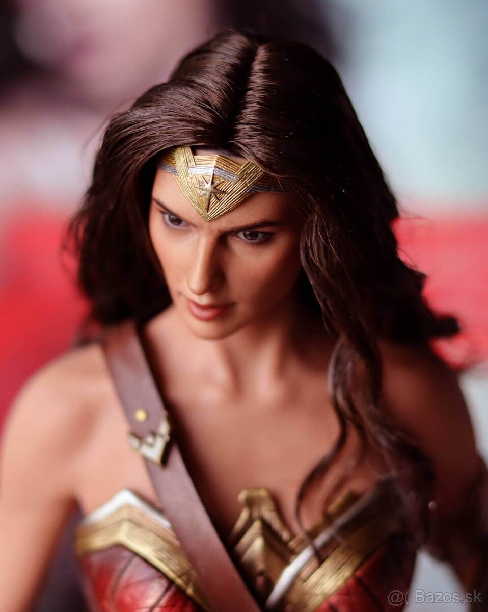Figúrka Hot Toys Wonder Woman (Justice League Deluxe) - 2