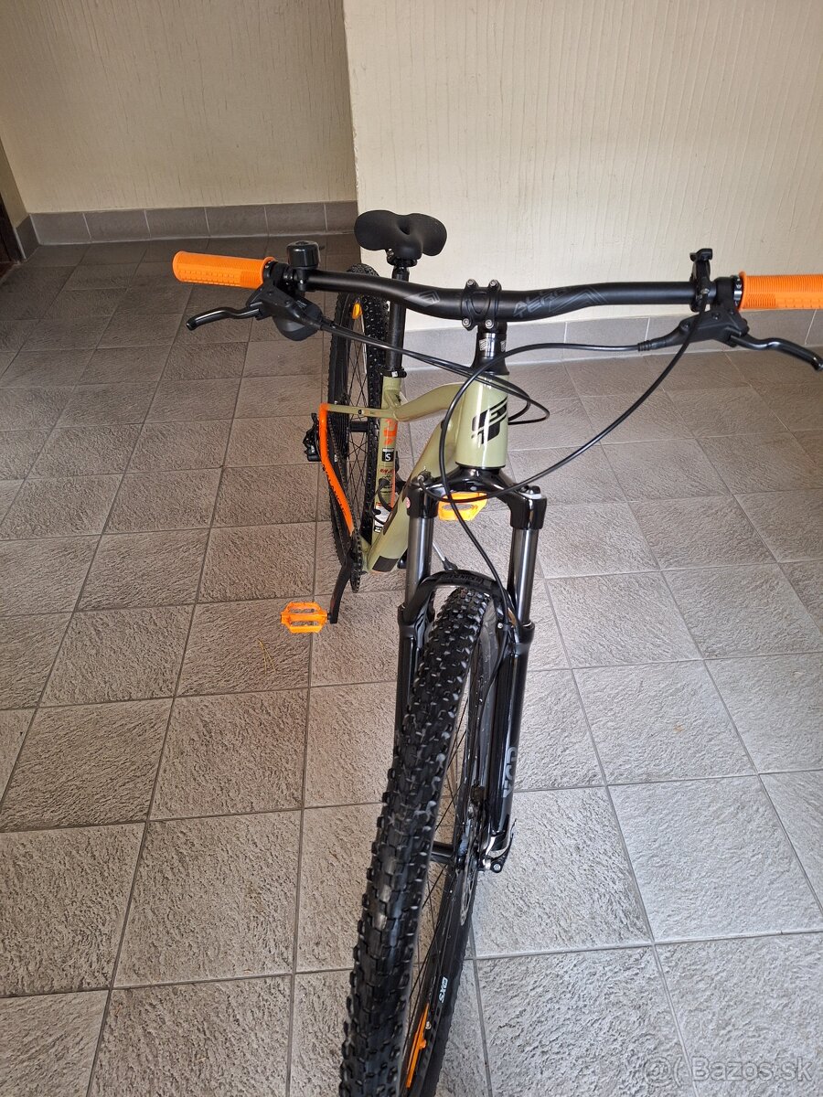 Predám horský bicykel 29kola GT Avalanche ako nový - 2
