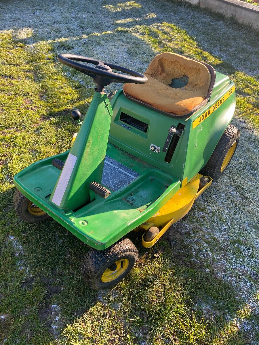 Traktorová kosačka John deere 68 - 2