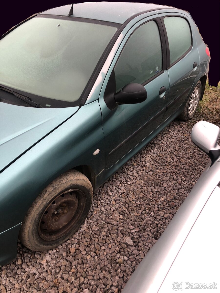 Rozpredám Peugot 206 - 2