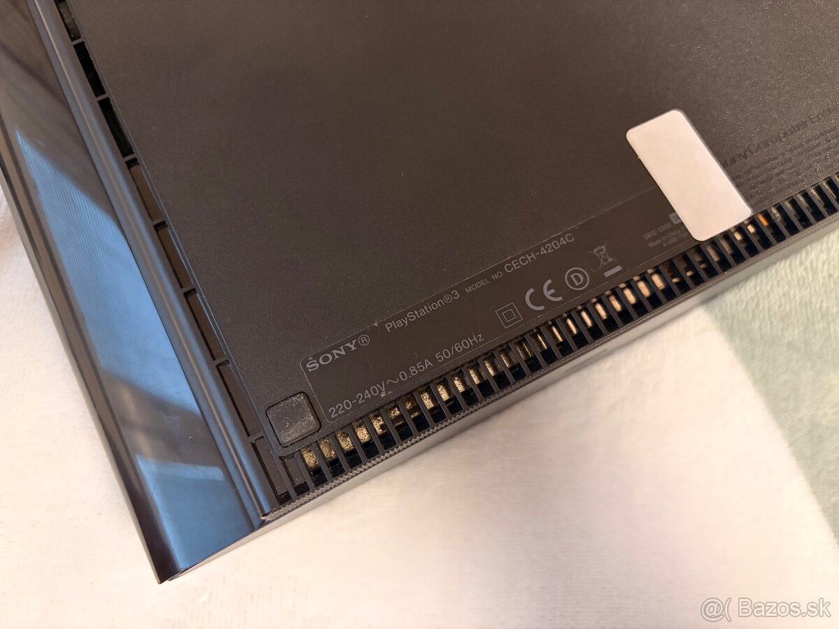 PlayStation 3 (PS3) Super Slim 500 GB + 3 hry - 2