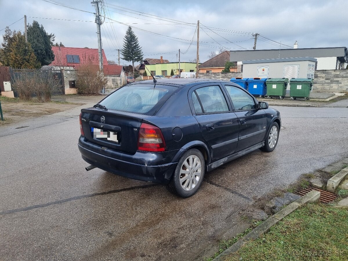 Opel astra g 1.6 16V 74kW - 2