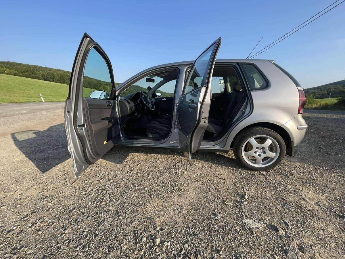 Volkswagen Polo - 2
