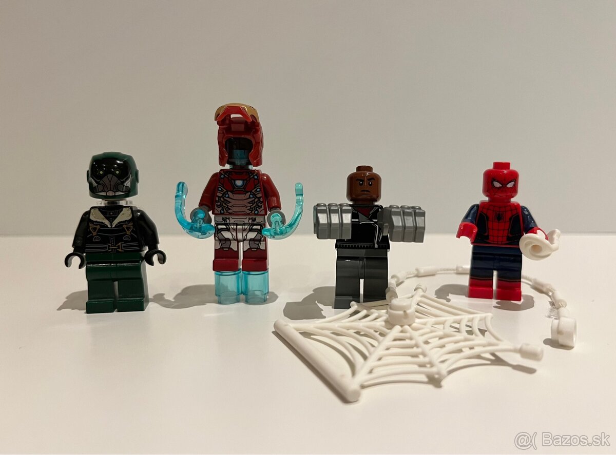 Lego Spiderman Homecoming 76083 - 2