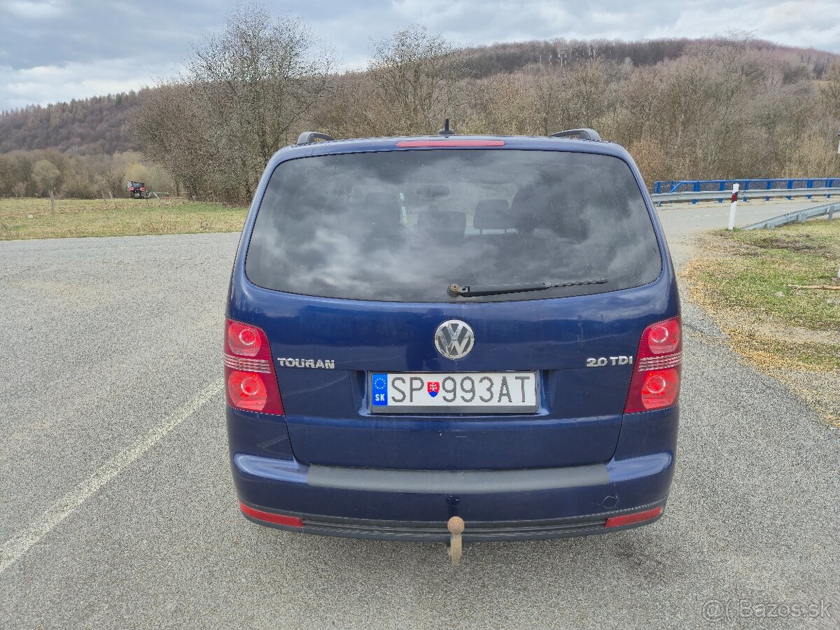 Volkswagen Touran 2.0 TDI Dsg - 2