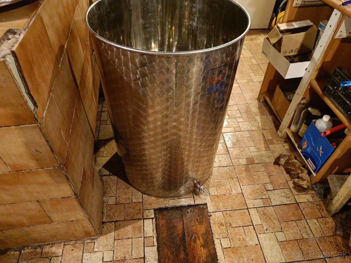 Predám nerezový sud - 2