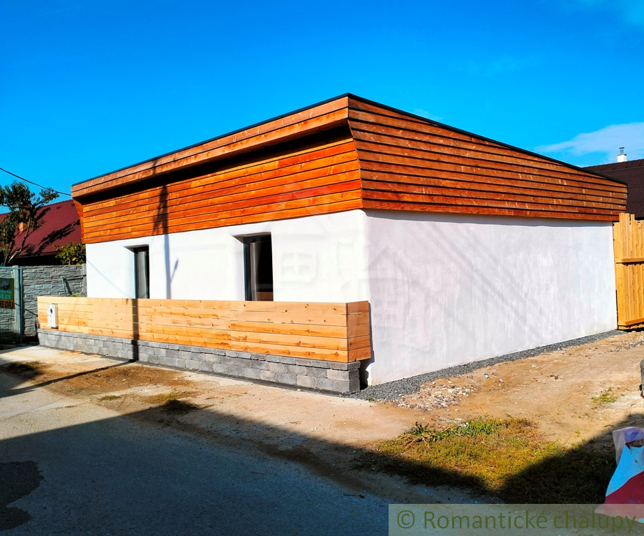 Prírodný zdravý rodinný dom v obci Trenčianska Teplá na p - 2