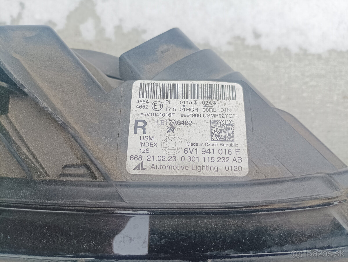 Fabia 3 prave přední světlo - 2