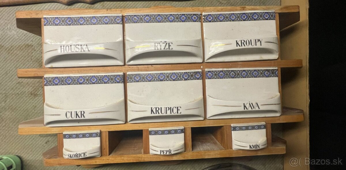 Keramické starožitné nádoby na potraviny - 2