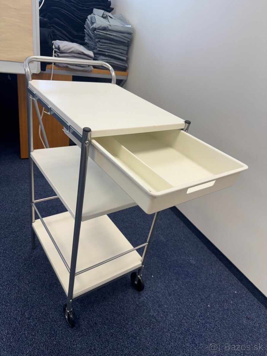 Servírovací stolik - 2