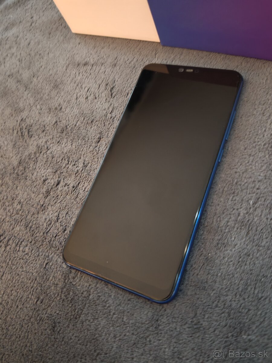 Xiaomi Mi 8 lite 4/64 - 2