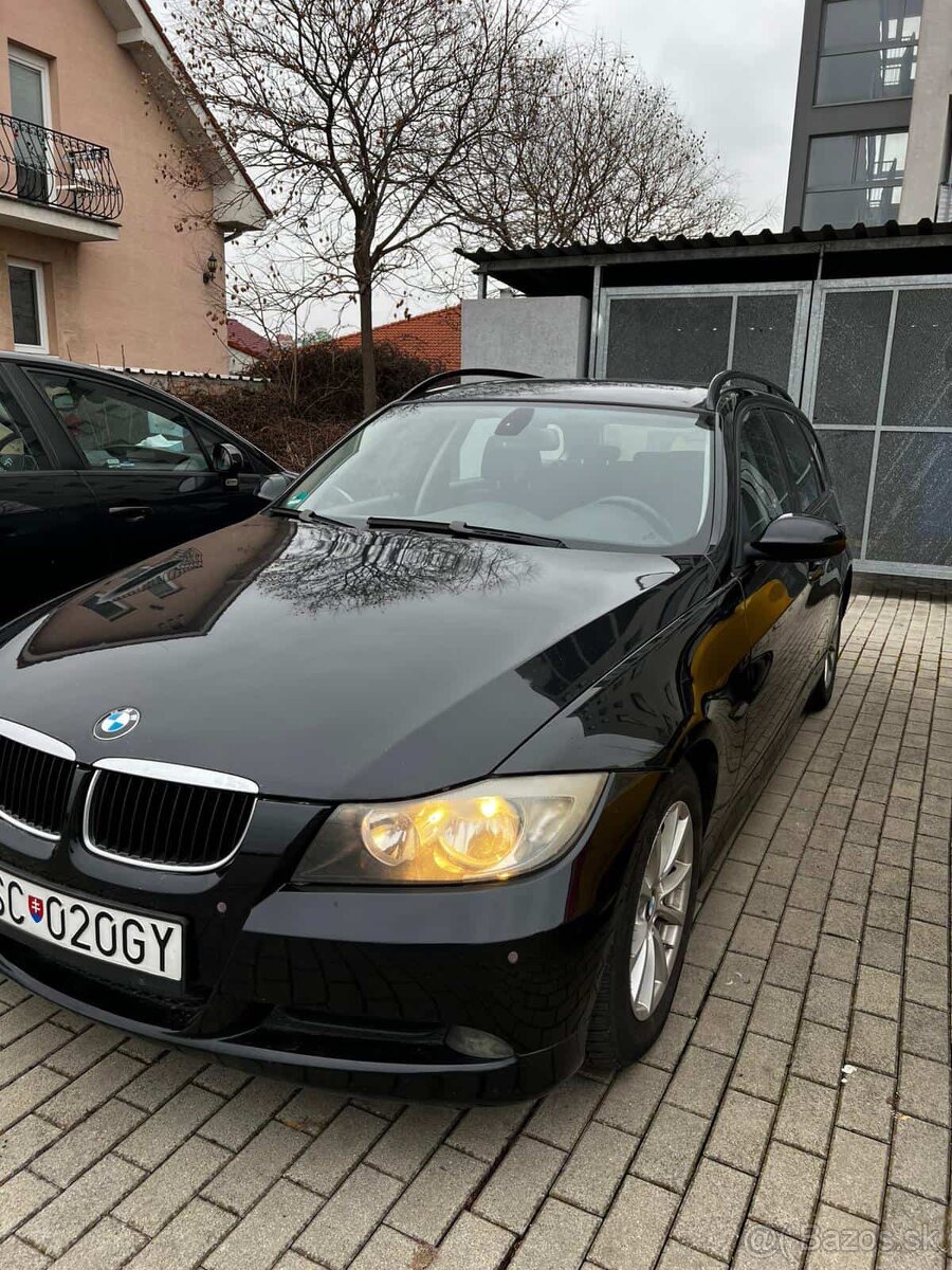 BMW E91 320i 125 kW | Manuál | Strešné okno - 2