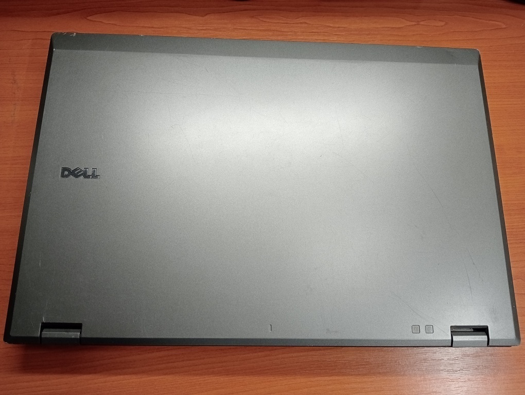 predám notebook DELL LATITUDE E5510 , WINDOWS 7. - 2