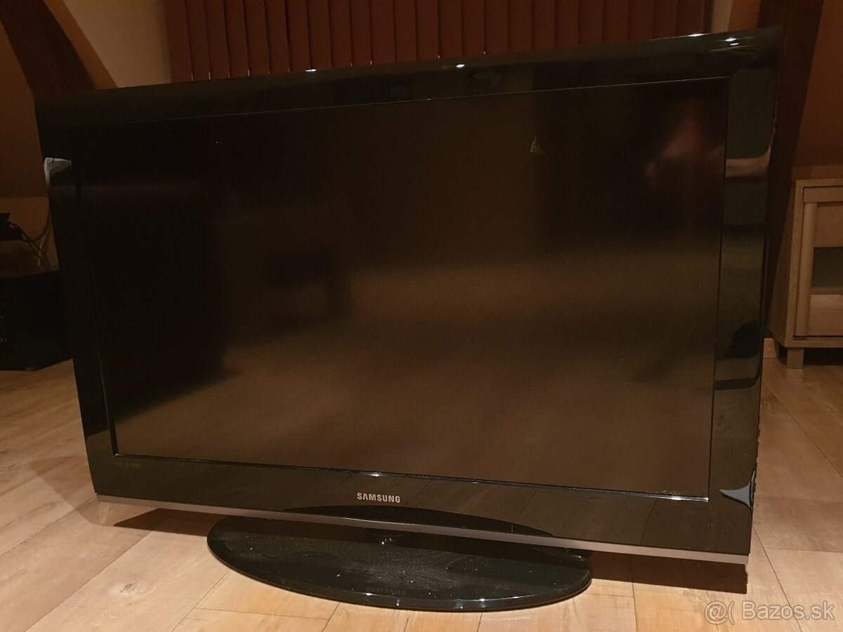 LCD televízor Samsung LE40A559 - 2