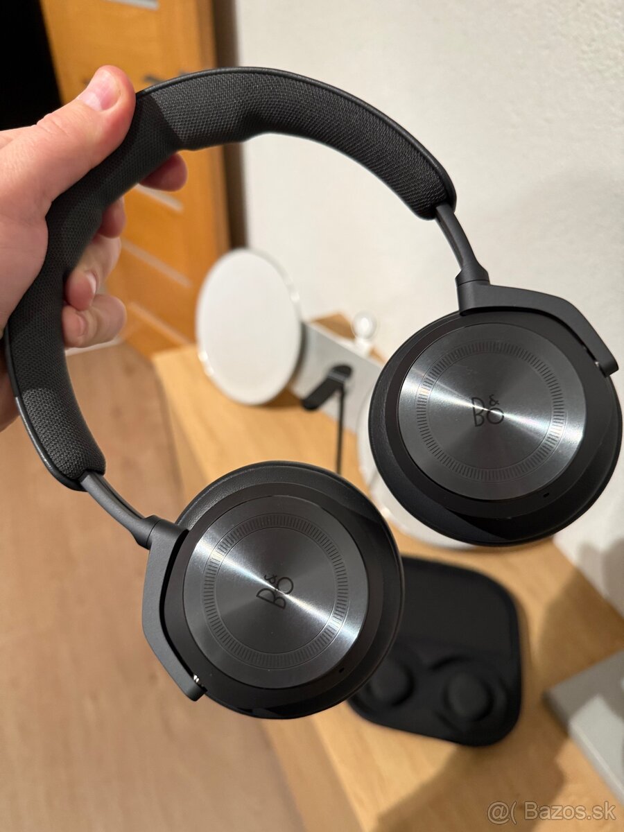 Bang & Olufsen Beoplay HX - 2