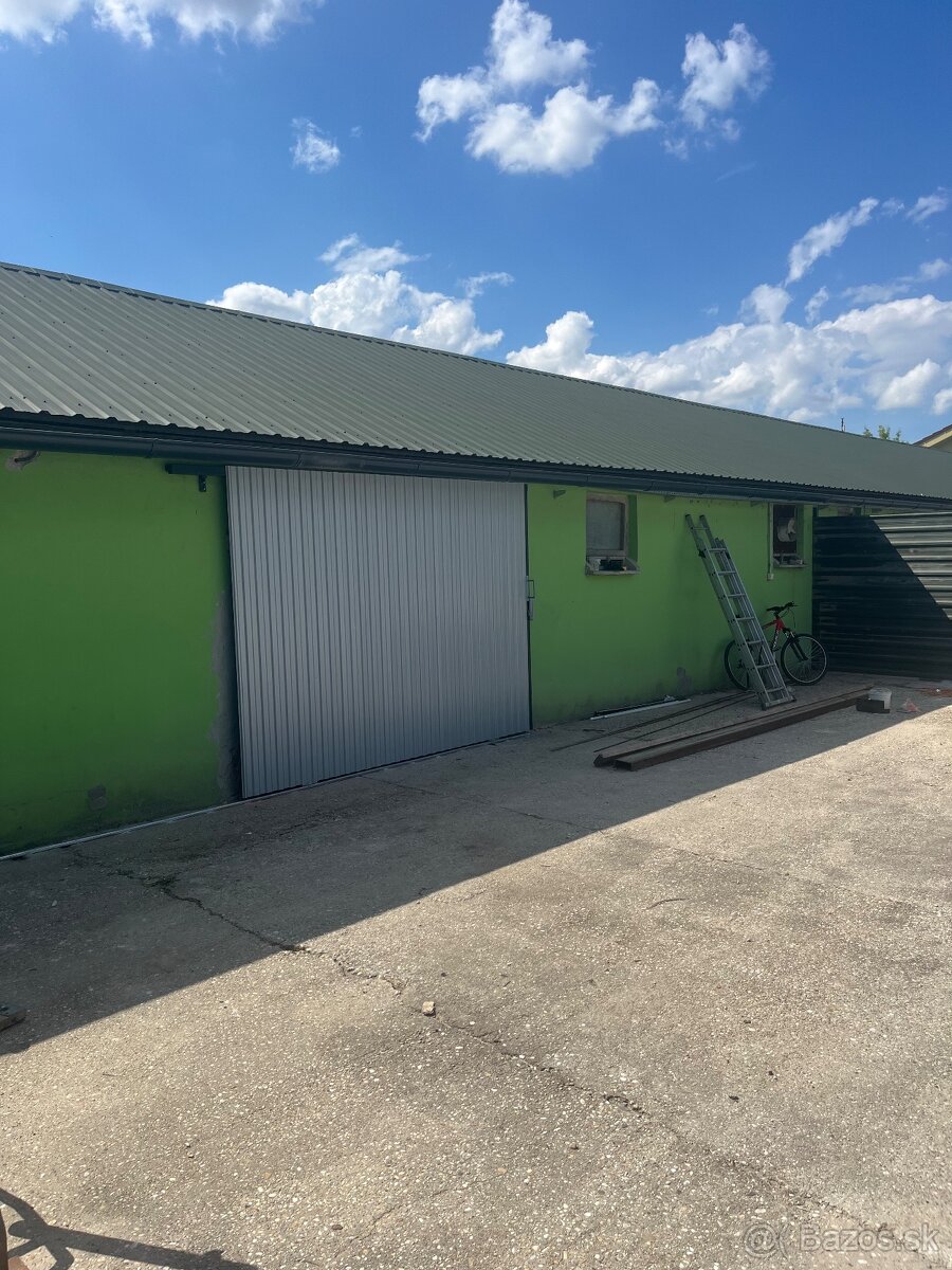 Priestor v areáli bývalého družstva v Kvetoslavove - 2