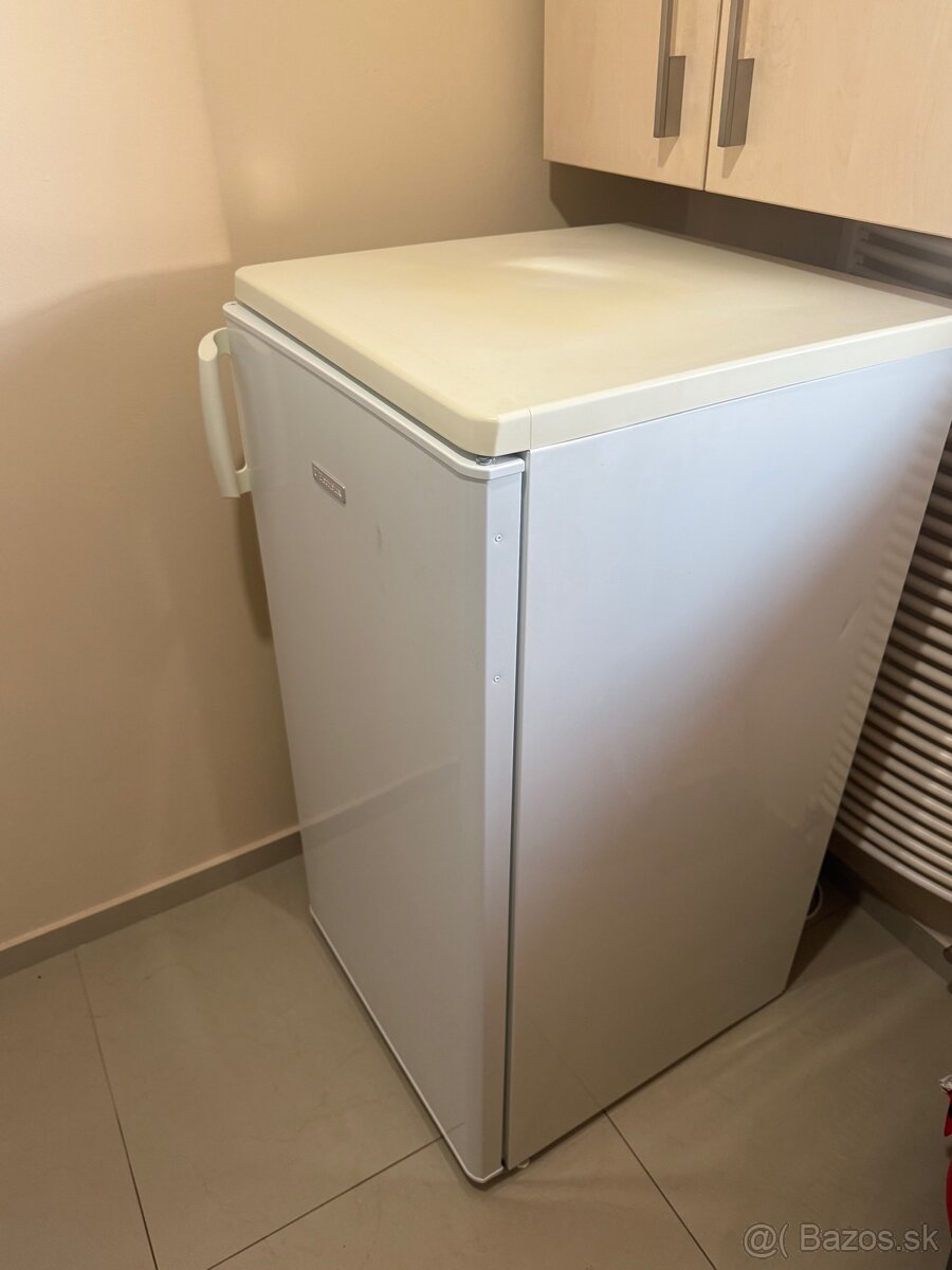 Chladnička s mrazničkou - 2