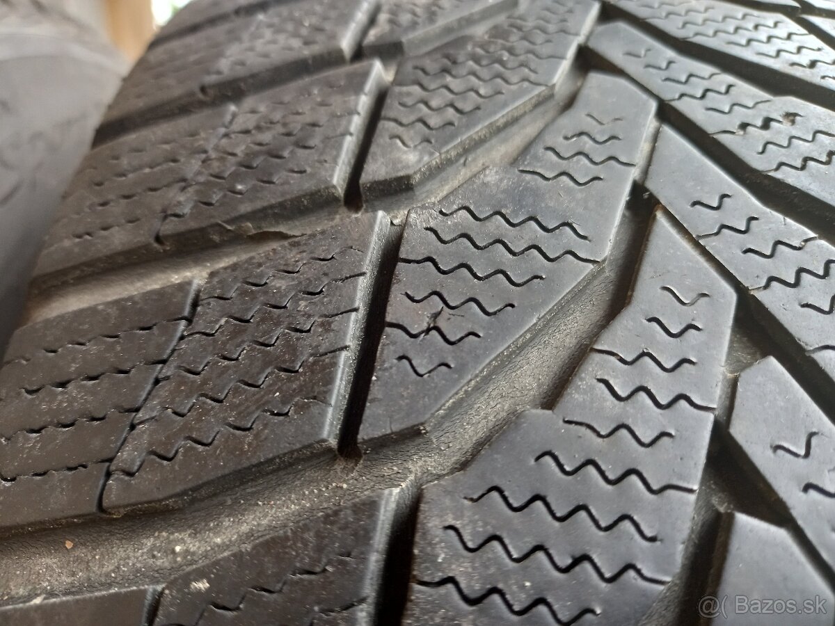 Pneumatiky 235/65 R17 - 2