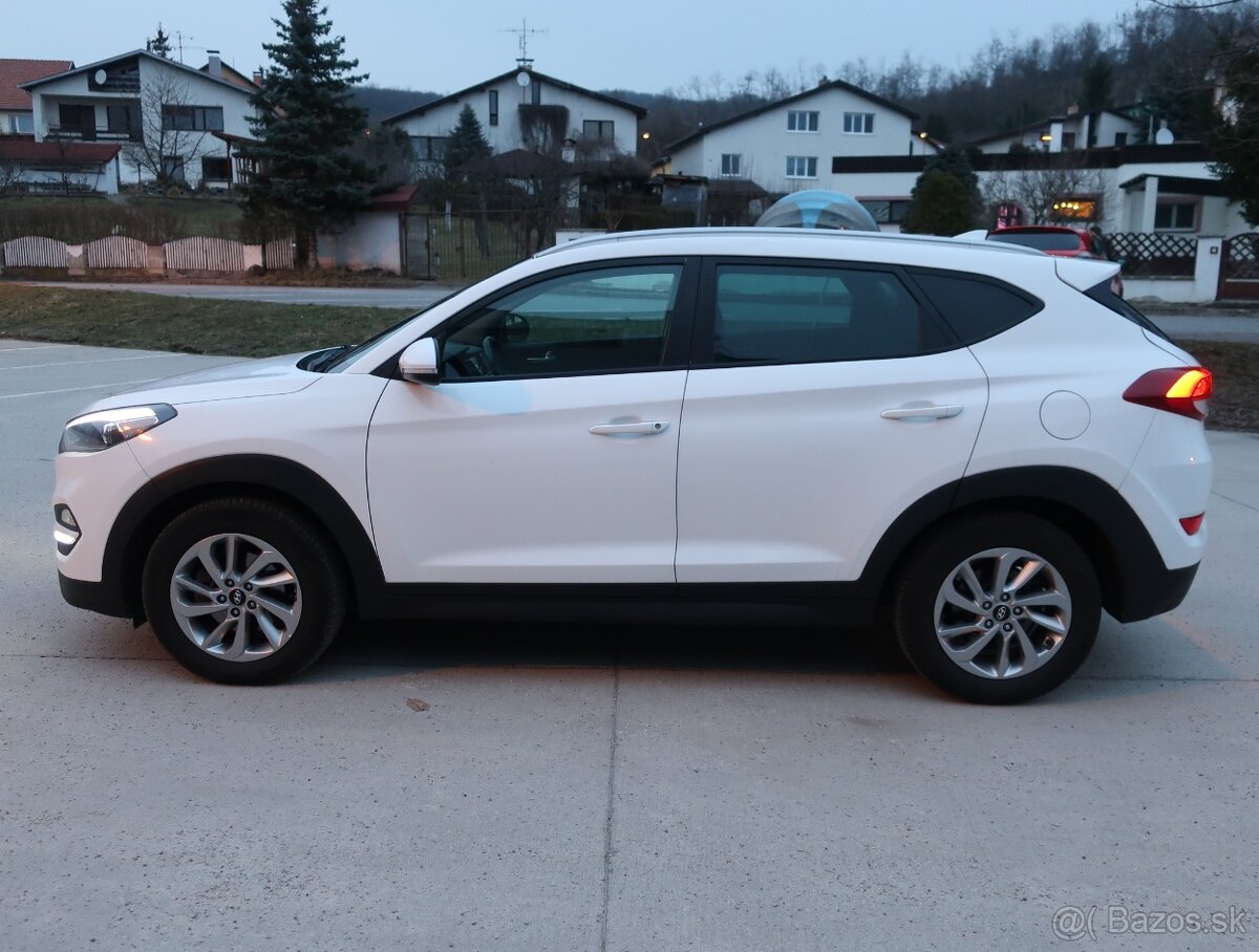 Hyundai Tucson II r.2016 2,0 CRDi 4x4 Comfort, bohatá výbava - 2