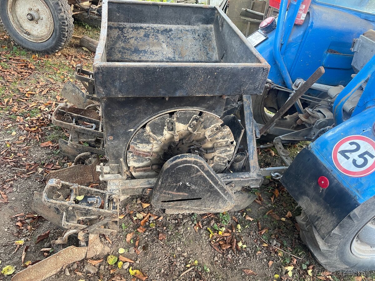 Sadzač zemiakov - 2