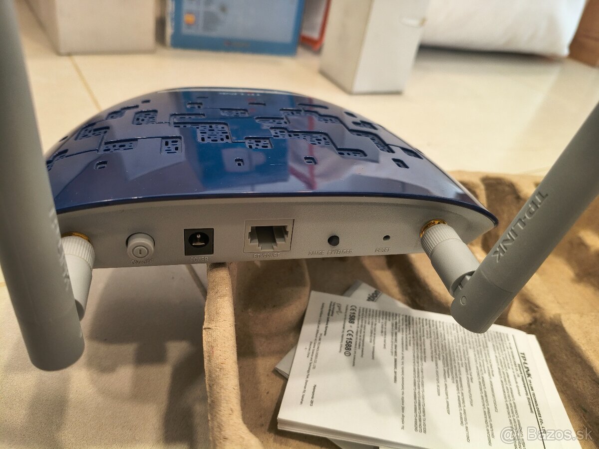 predám Wifi range extender(zosilnovač) TP-LINK 300Mbps - 2