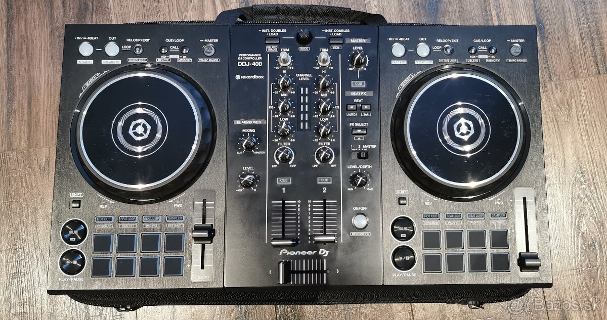 Pioneer DDJ 400 + Pioneer Case - 2