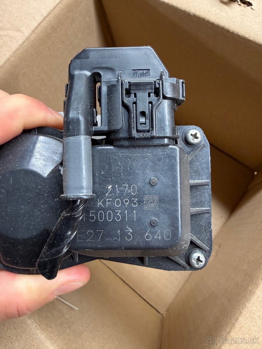 Škrtiaca klapka Mazda 3 2.0 - 2