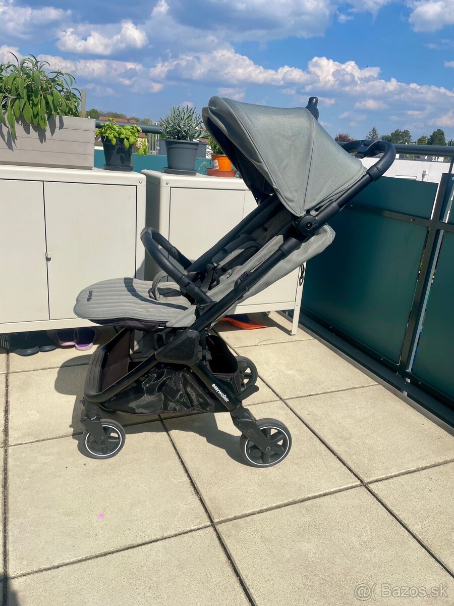 Easywalker Jackey 2 Agave Green - 2