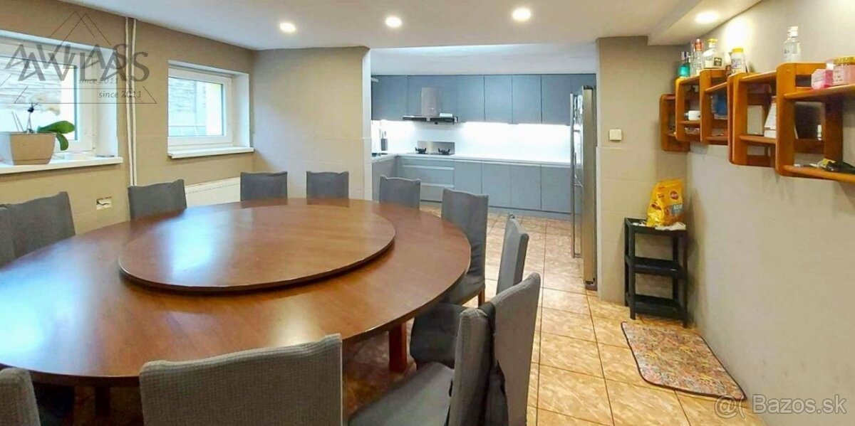 Exkluzívne dvojgeneračný tehlový rodinný dom sídlisko Šváby - 2