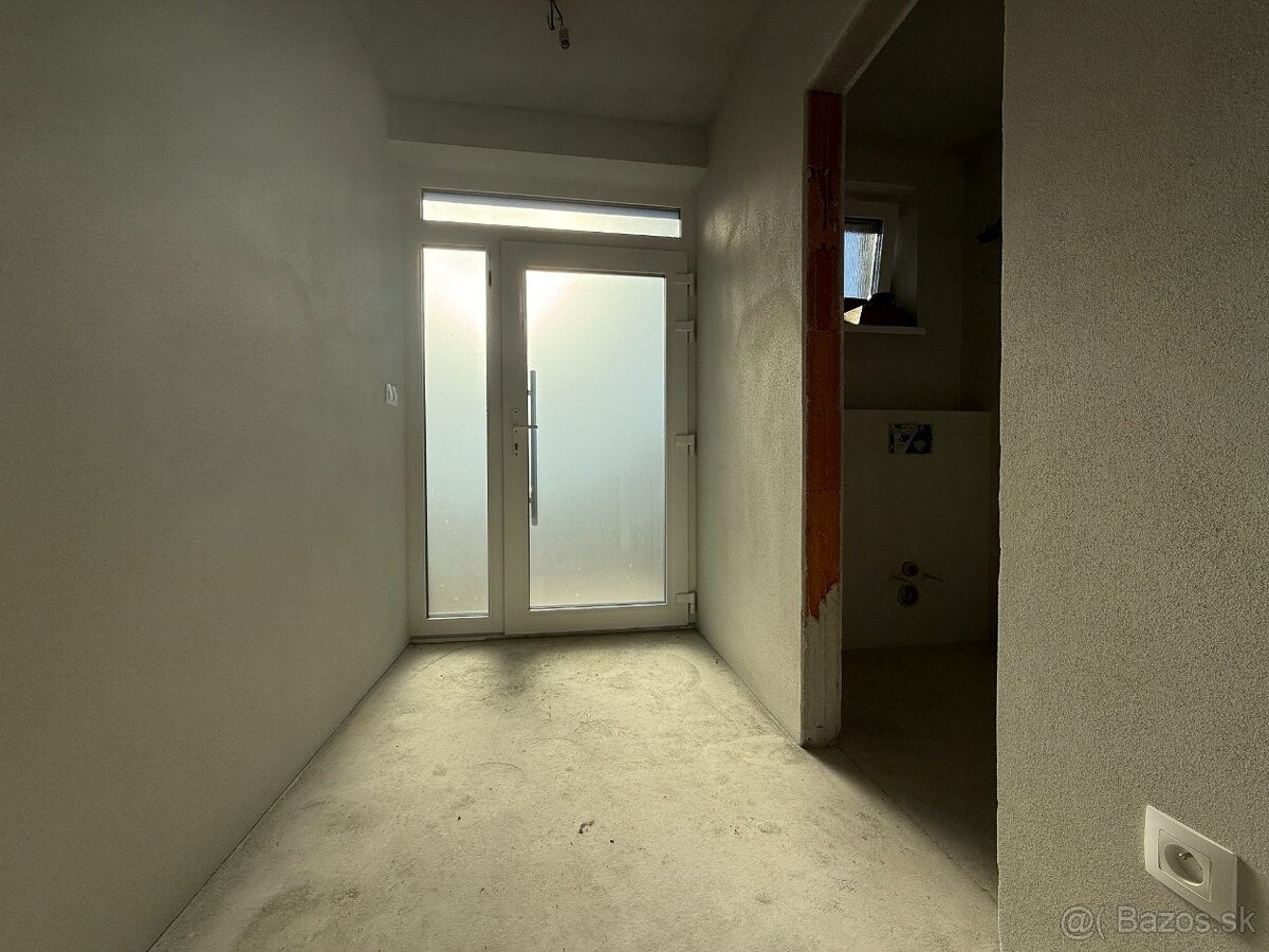 PREDAJ - NOVOSTAVBA - TESÁRSKE MLYŇANY - 2