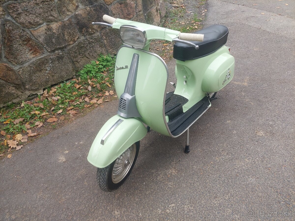 Piaggio Vespa 50 Special - 2