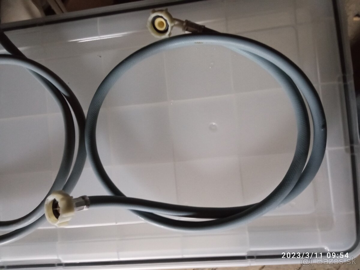 Hadica na vodu k práčke a umývačke - 2