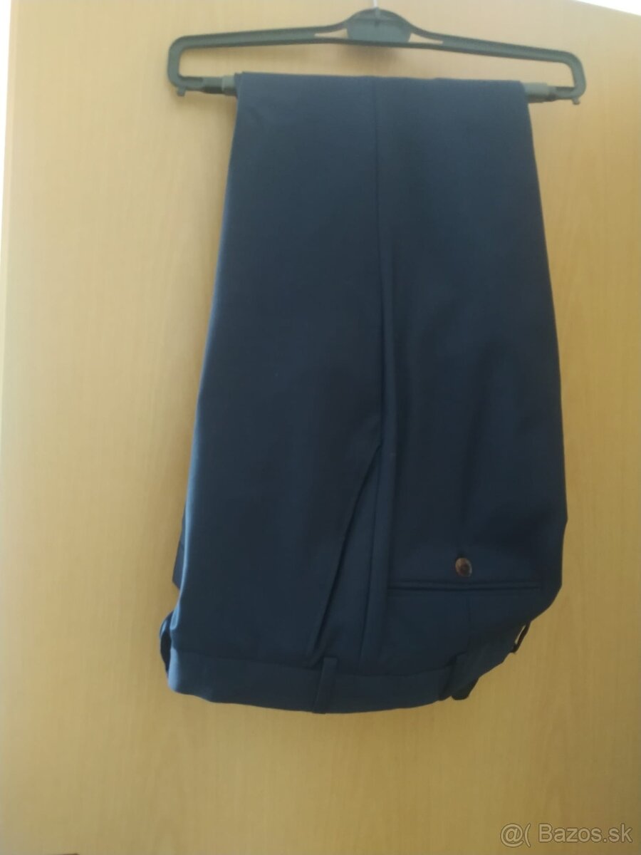 Predám pánsky oblek a kabát - 2