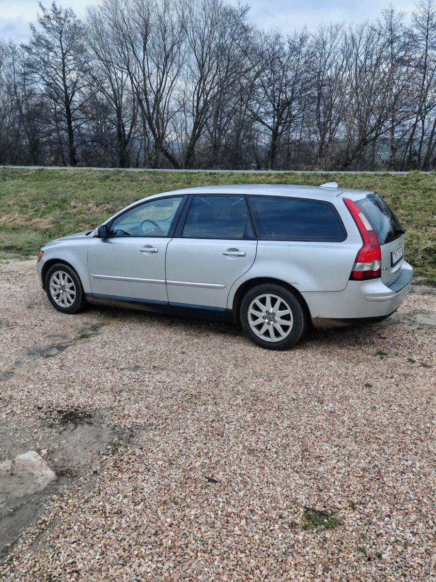 Volvo V50 - 2