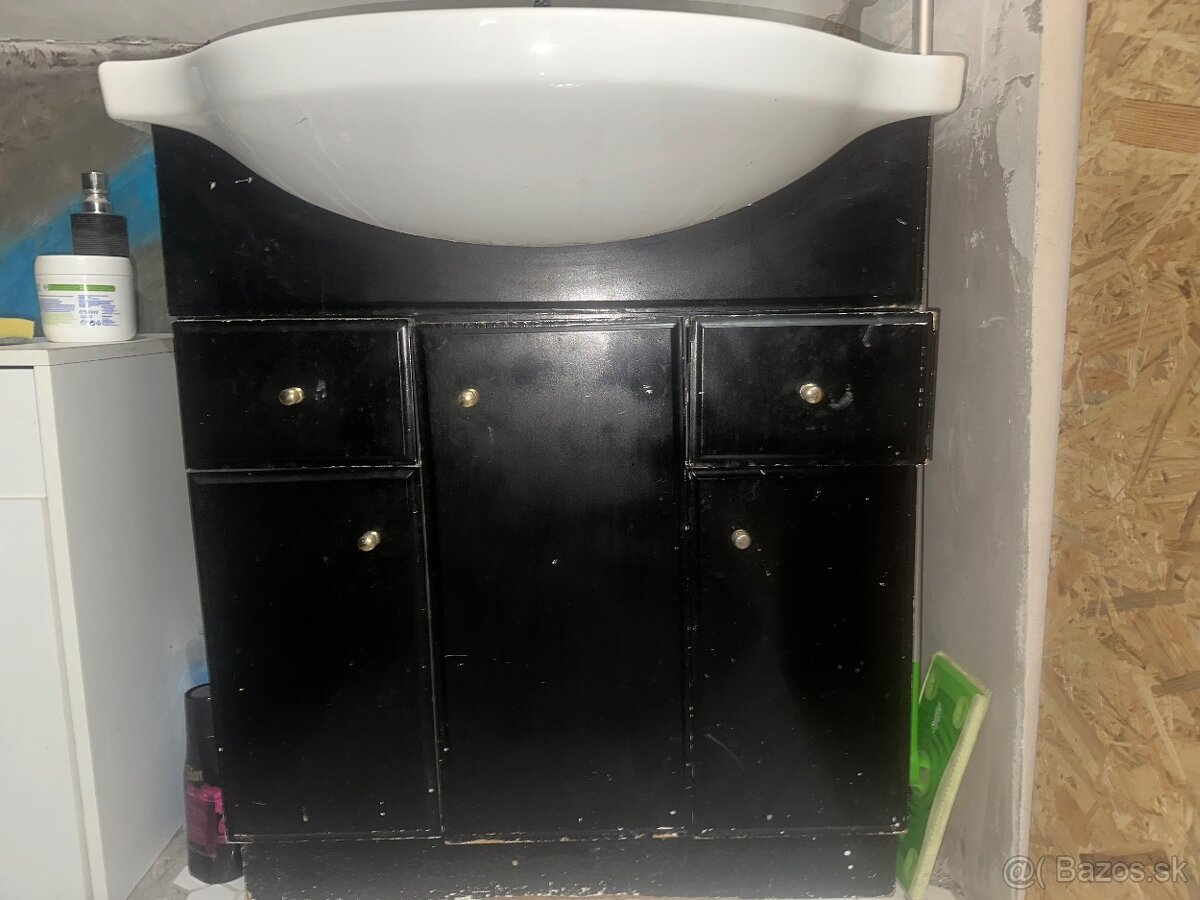 Predám umývadlo s poličkou - 2