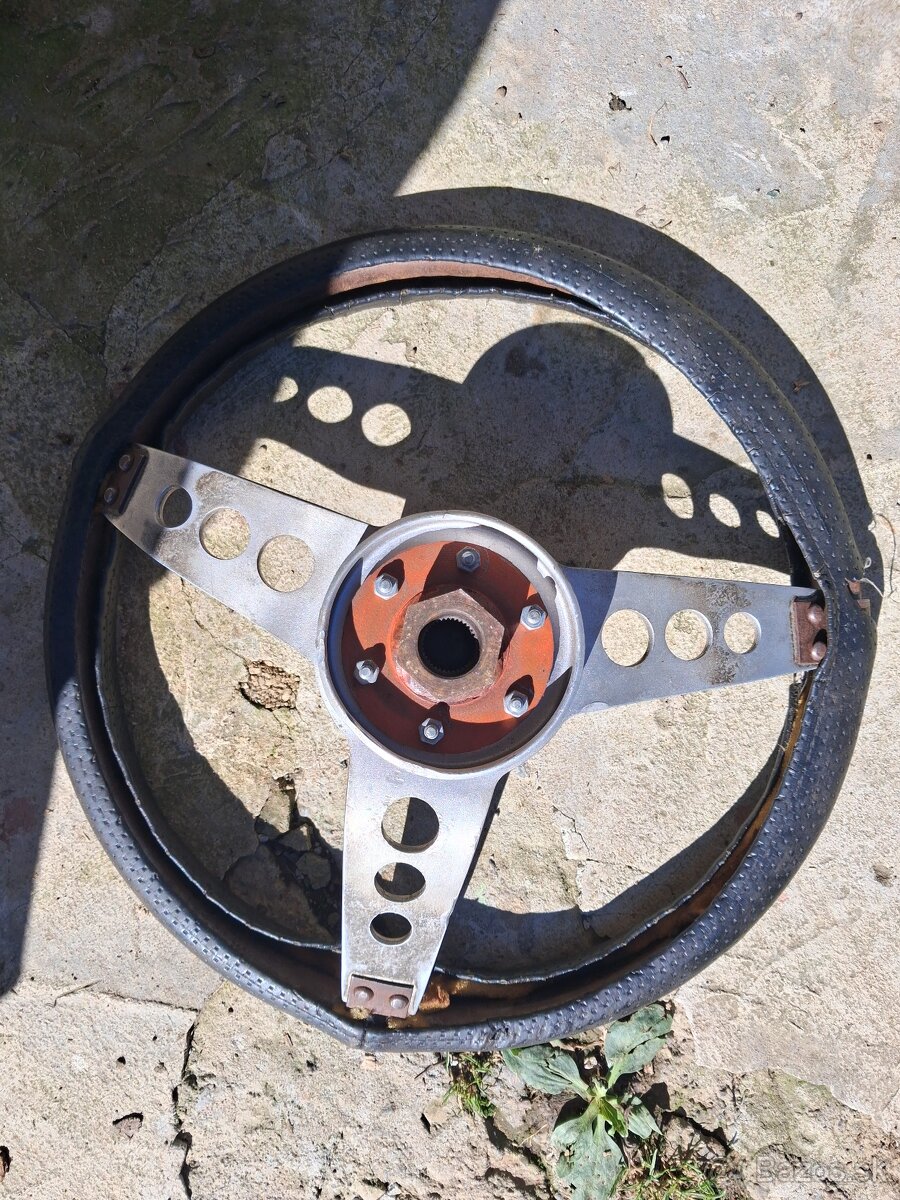 Predám volant rallye škoda 105 120 - 2