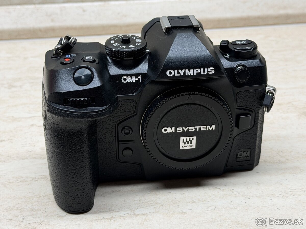 Olympus OM-1, počet záberov: 25 - 2