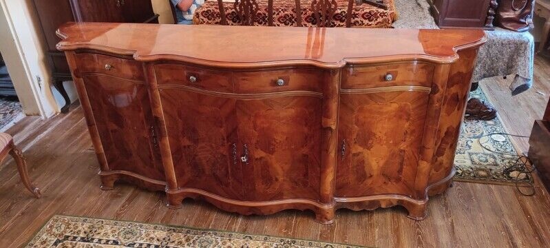 Starožitná komoda - 2