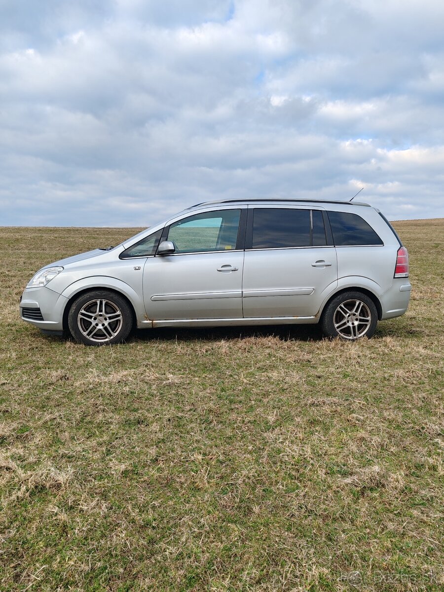 Opel zafira B - 2