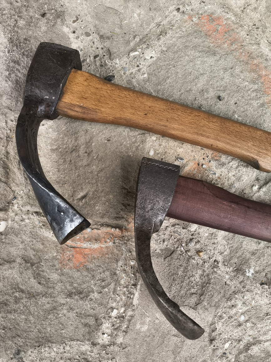 sekera,dlabačka ,sekery,hoblík,nebožiec,staré náradie,54 - 2
