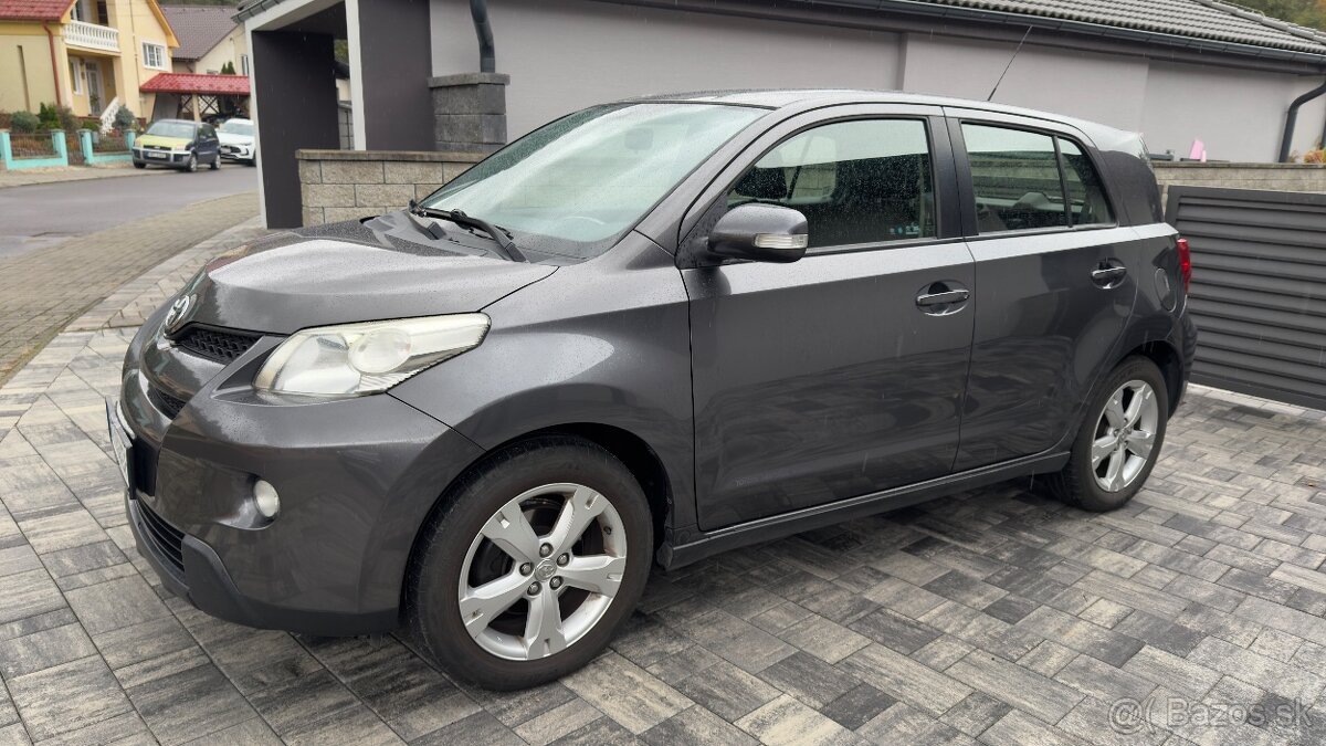 Toyota urban cruiser 1,3 benzin - 2
