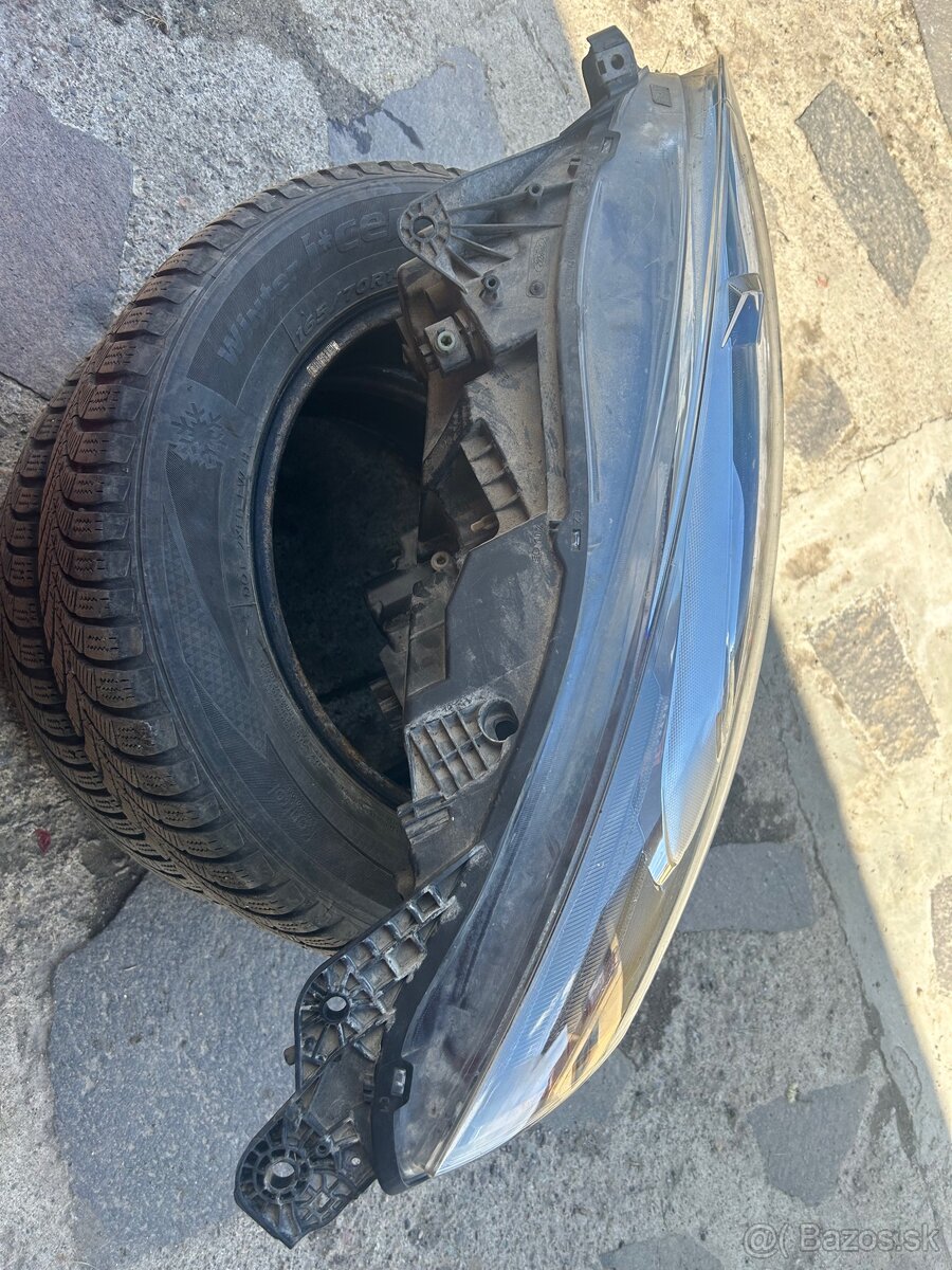 Pravé predné full led svetlo ford smax - 2