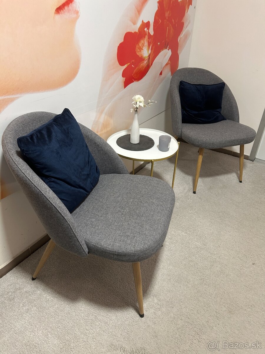 Kresla alebo stoličky - 2