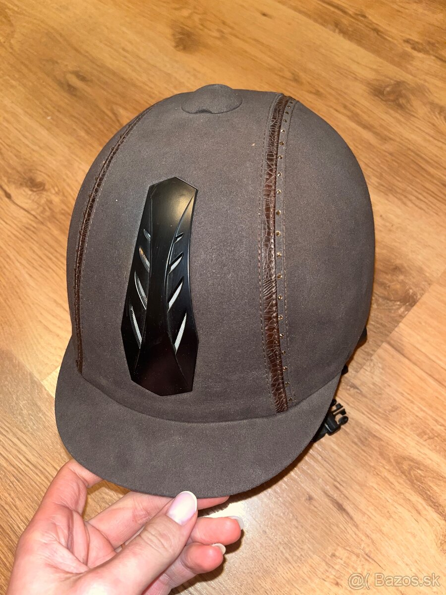 Jazdecká prilba - 2