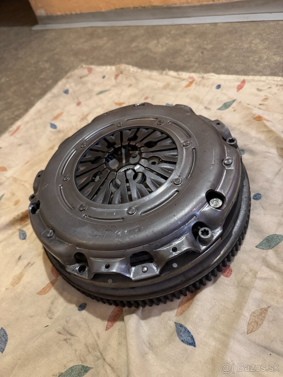 Zotrvačník + spojka Alfa Romeo 159 - 2