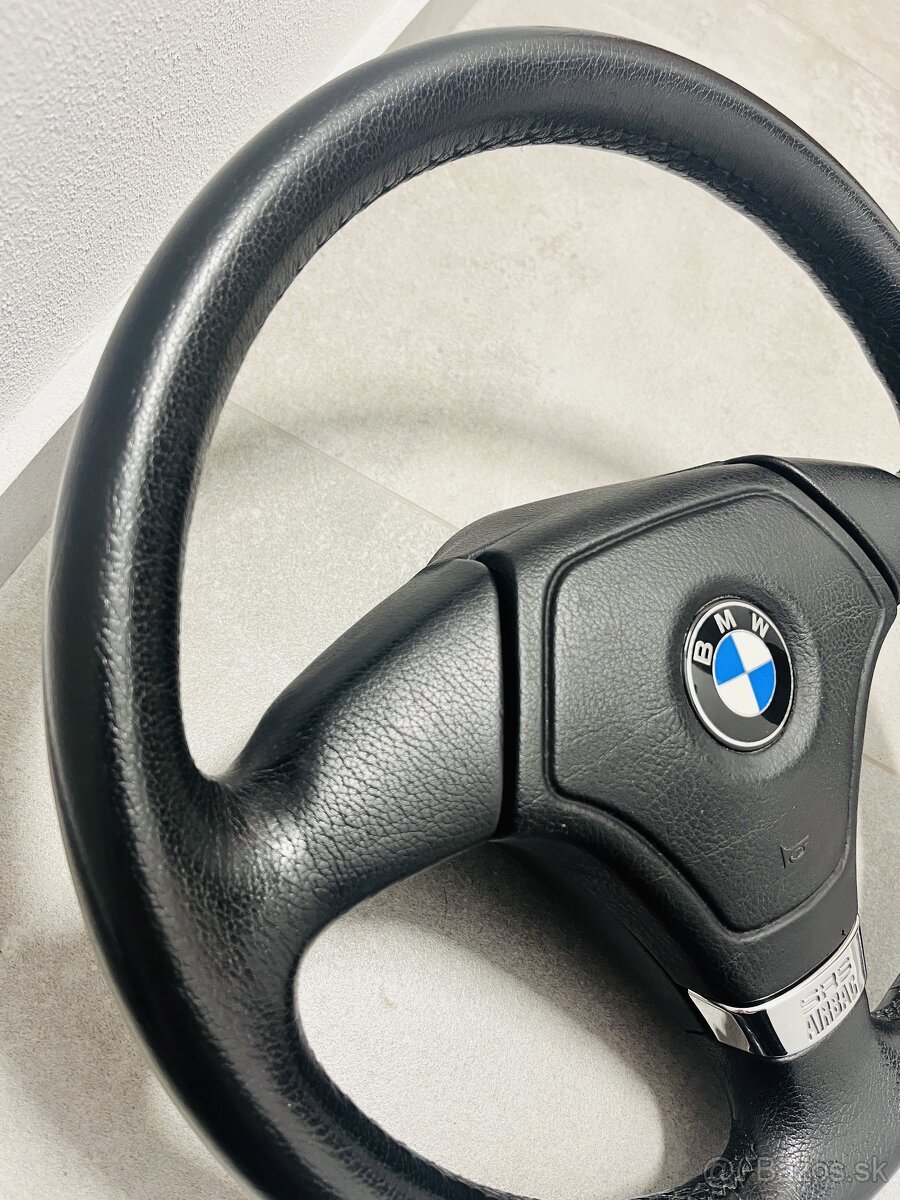 Trojramenný kožený volant BMW - 2