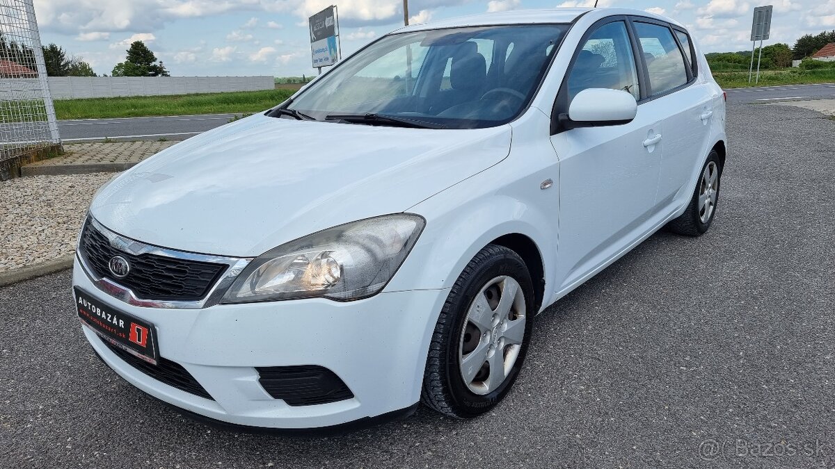Kia Cee´d 1.6 CRDi VGT 115k LX za 2.990 € s DPH - 2