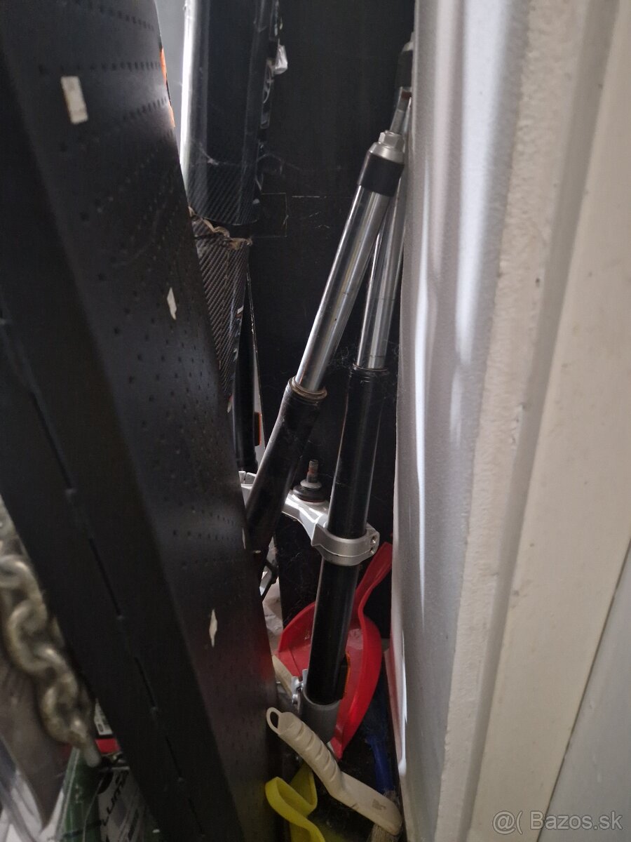 Predám predné tlumič na moto - 2