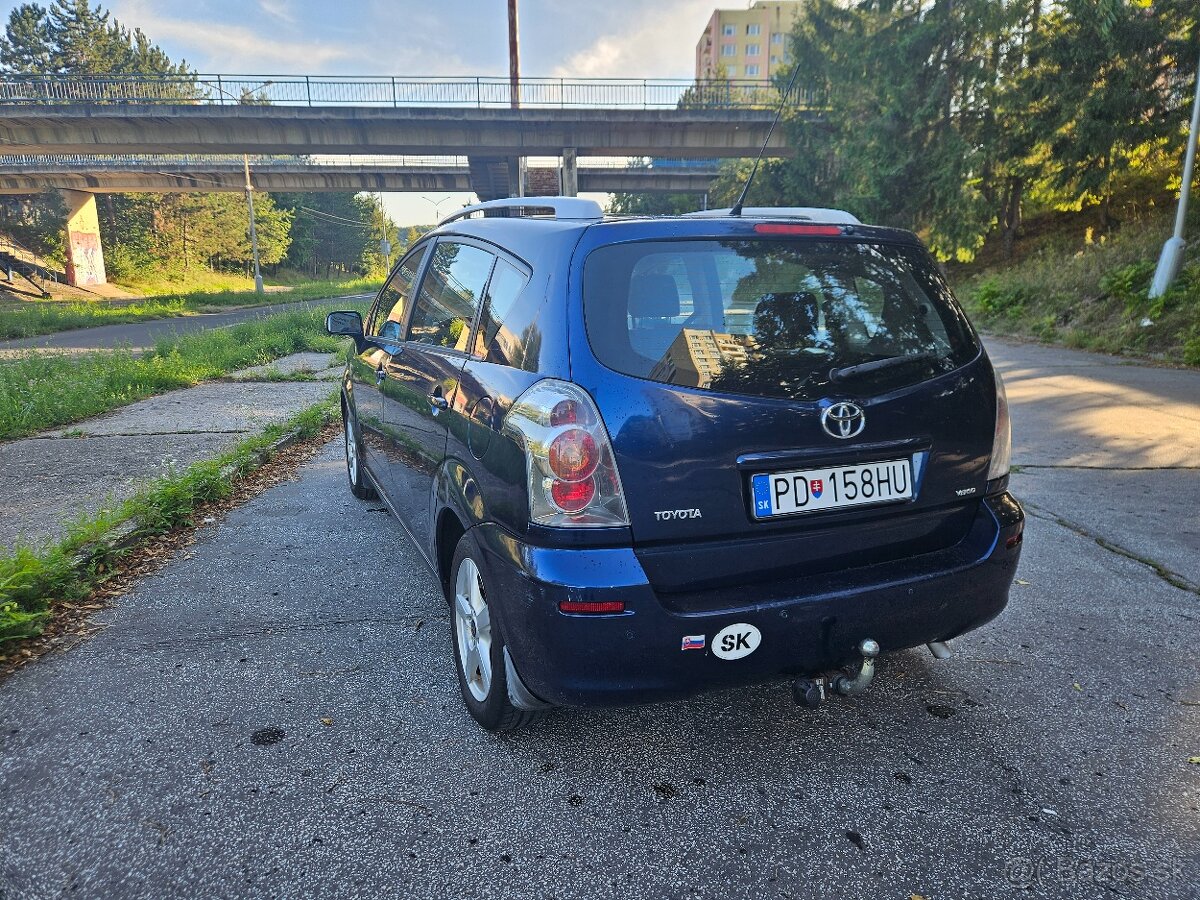 Toyota Corolla Verso 1.8 VVTi - 2